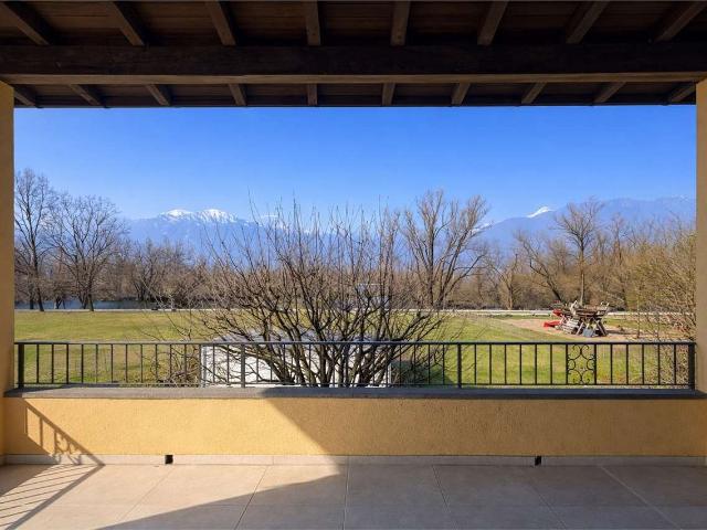Rent a 4 ½ rooms apartment in Magadino Flatfox