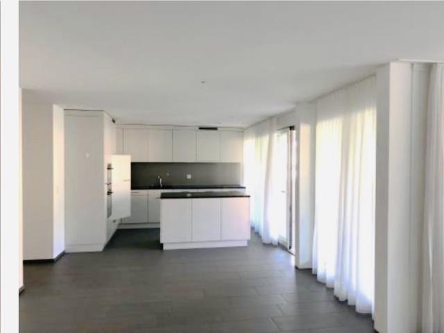 Rent a 4 ½ rooms apartment in Neuenhof Flatfox