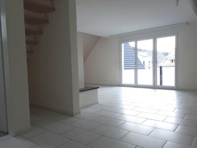Rent a 4 ½ rooms apartment in Neerach Flatfox