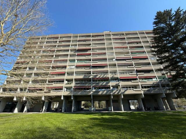Rent a 4 rooms apartment in Nidau Flatfox