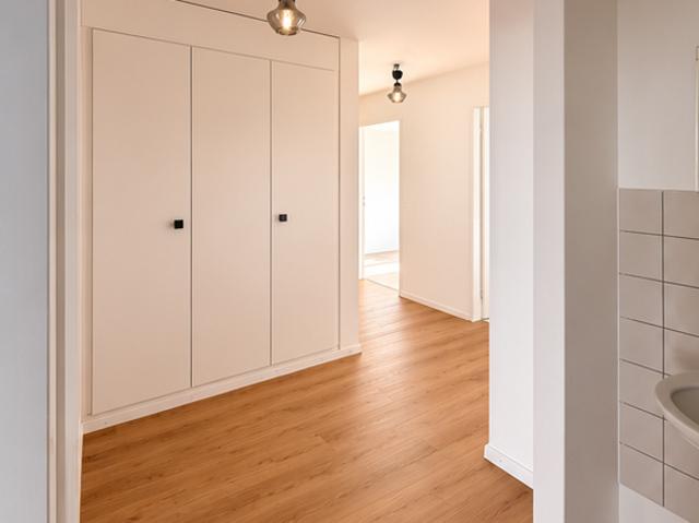 Rent a 4 rooms apartment in Niederhasli Flatfox