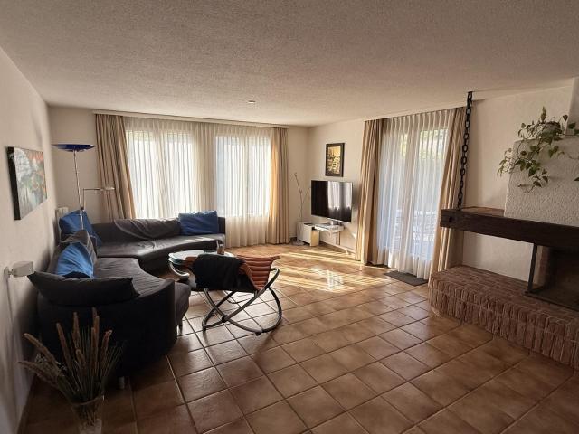 Rent a 4 ½ rooms apartment in Niederhasli Flatfox