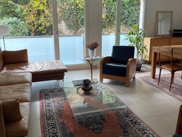 Rent a 4 ½ rooms apartment in Nyon Flatfox