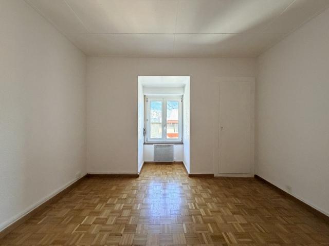 Rent a 4 rooms apartment in Saxon Flatfox