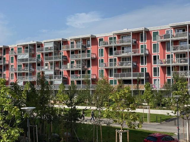 Rent a 4 ½ rooms apartment in Schlieren Flatfox