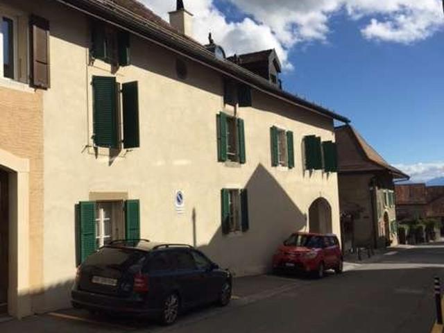Rent a 4 ½ rooms apartment in St Livres Flatfox