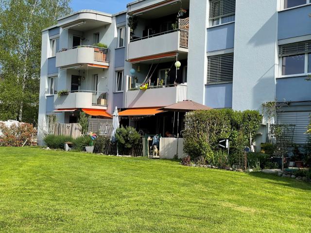 Rent a 4 rooms apartment in Stäfa Flatfox