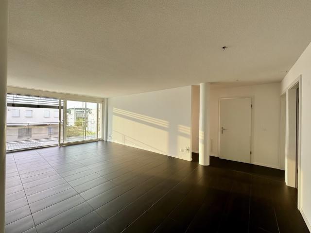 Rent a 4 ½ rooms apartment in Suhr Flatfox