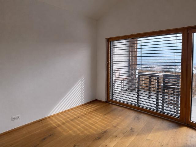 Rent a 4 ½ rooms apartment in Summaprada Flatfox