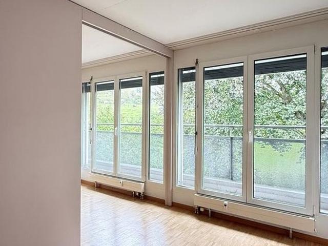 Rent a 4 ½ rooms apartment in Péry