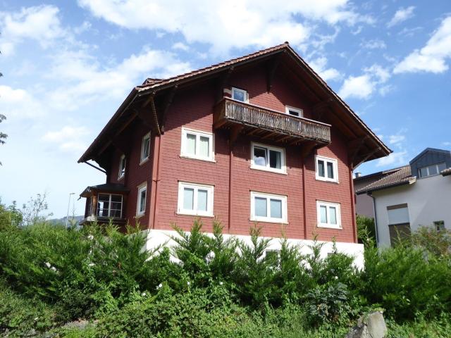 Rent a 4 ½ rooms apartment in Pfäfers Flatfox