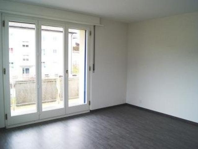 Rent a 4 ½ rooms apartment in Plaffeien Flatfox