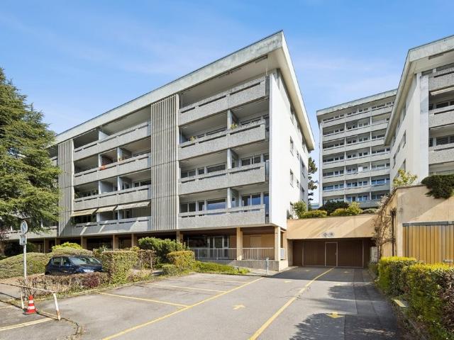 Rent a 4 ½ rooms apartment in Pully Flatfox