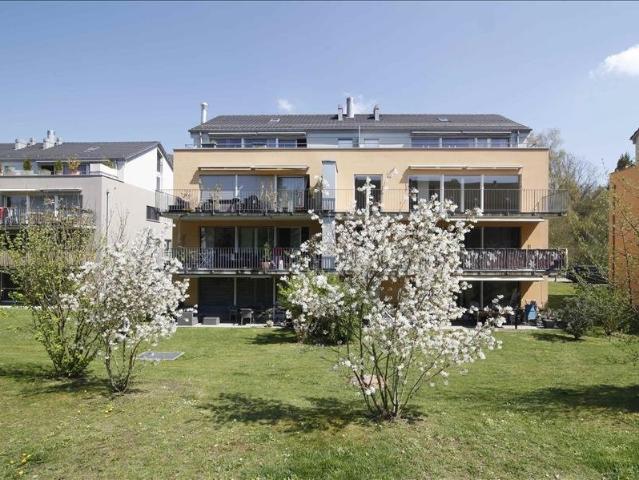Rent a 4 ½ rooms apartment in Rorbas Flatfox