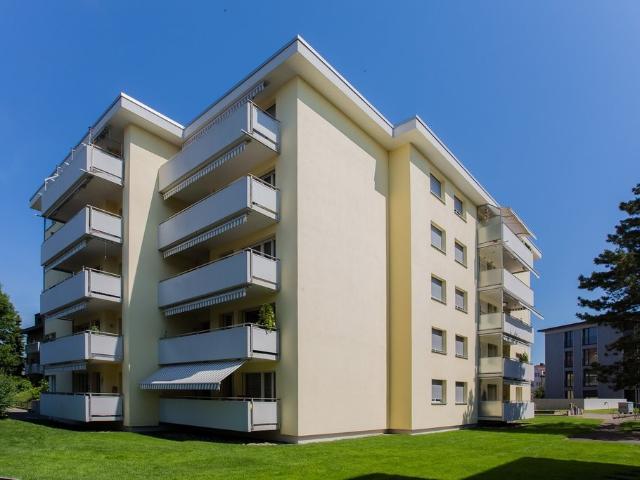Rent a 4 ½ rooms apartment in Rapperswil SG Flatfox