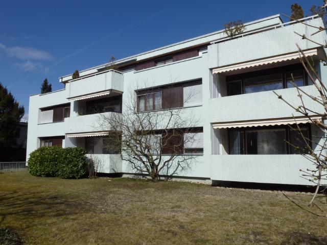 Rent a 4 rooms apartment in Reinach Flatfox
