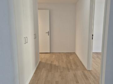 Rent a 4 rooms apartment in Renens VD Flatfox