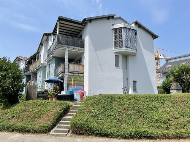 Rent a 4 ½ rooms apartment in Wolfhausen Flatfox