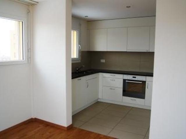 Rent a 4 ½ rooms apartment in Wünnewil Flatfox
