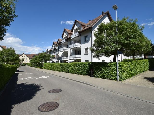 Rent a 4 ½ rooms apartment in Urdorf Flatfox
