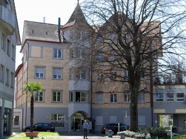 Rent a 4 ½ rooms apartment in Uster Flatfox