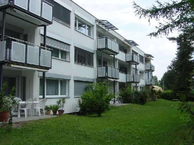 Rent a 4 rooms apartment in Volketswil Flatfox