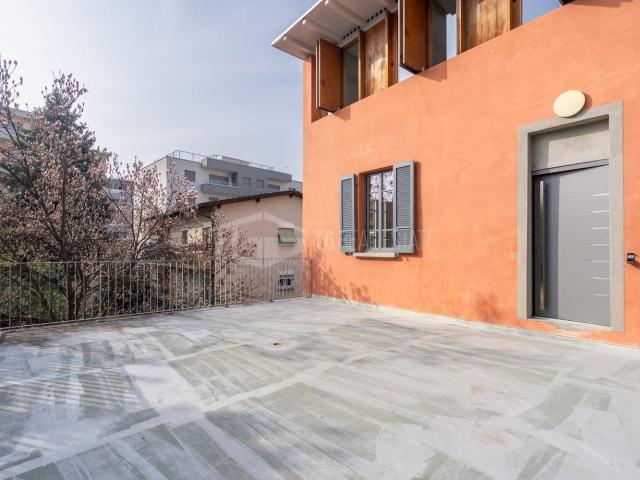 Rent a 4 ½ rooms apartment in Viganello Flatfox
