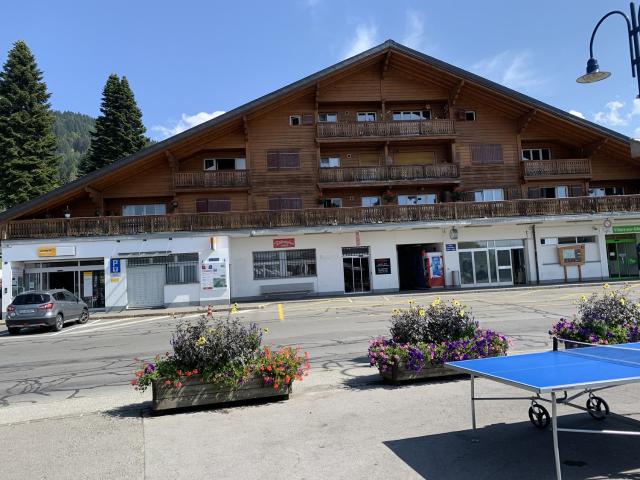 Rent a 4 ½ rooms apartment in Villars sur Ollon Flatfox