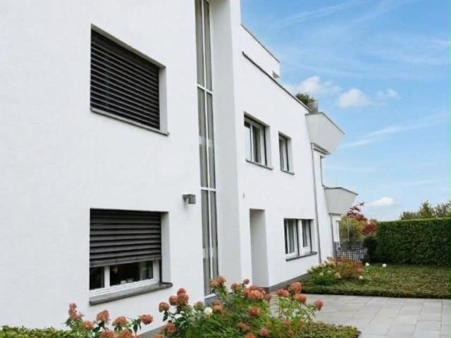 Rent a 4 ½ rooms apartment in Zollikon Flatfox