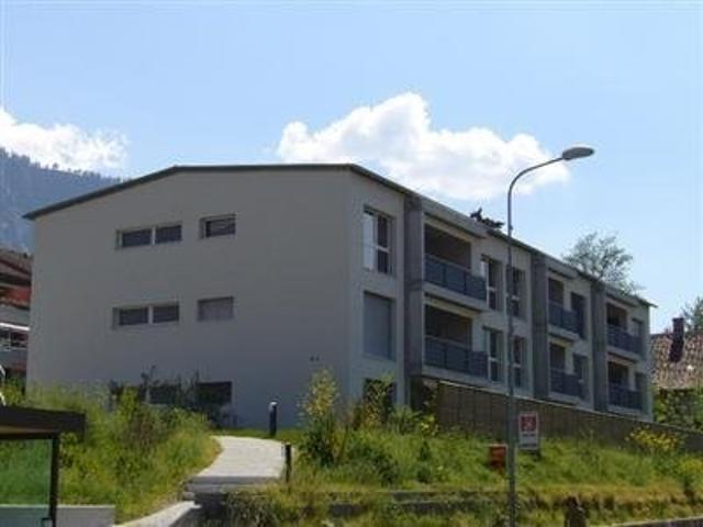 Rent a 4 ½ rooms apartment in Zizers Flatfox