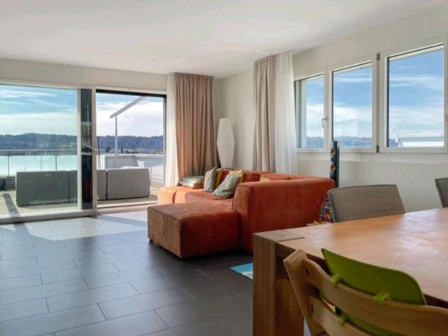Rent a 4 ½ rooms apartment in Zufikon Flatfox