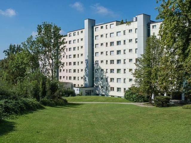 Rent a 4 ½ rooms attic flat in Adlikon b.Regensdorf Flatfox