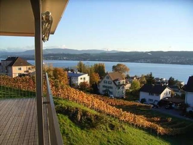 Rent a 4 ½ rooms attic flat in Feldmeilen Flatfox