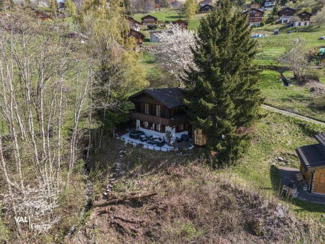 Rent a 4 ½ rooms chalet in Les Agettes Flatfox