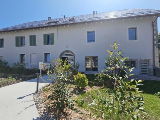 Rent a 4 ½ rooms duplex in Crissier Flatfox
