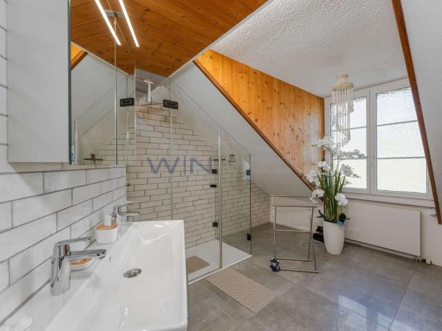 Rent a 4 ½ rooms roof flat in Glarus Nord Flatfox