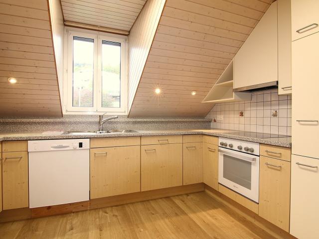 Rent a 4 rooms roof flat in Grenchen Flatfox