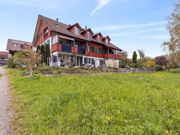 Rent a 4 ½ rooms roof flat in Hettlingen Flatfox