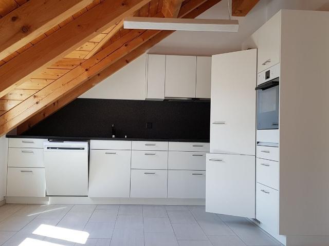 Rent a 4 ½ rooms roof flat in Maienfeld Flatfox
