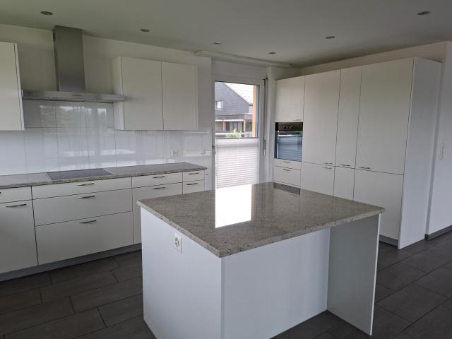 Rent a 4 ½ rooms roof flat in Sulgen Flatfox