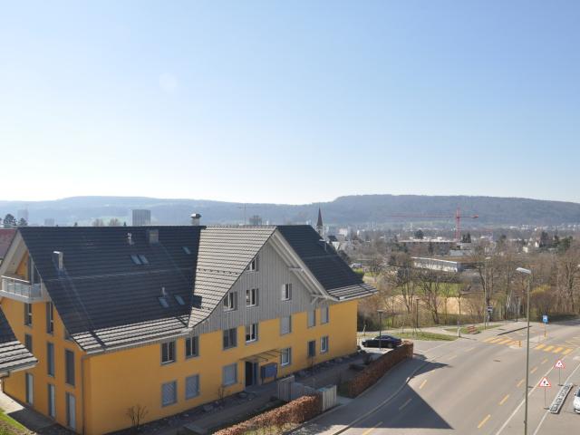 Rent a 4 ½ rooms roof flat in Wallisellen Flatfox