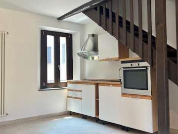 Rent a 4 rooms single house in Agra Flatfox