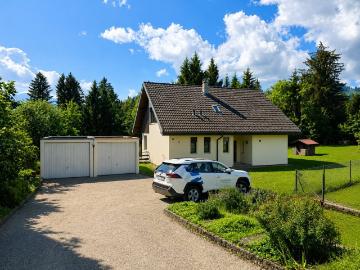 Rent a 4 ½ rooms single house in Bulle Flatfox