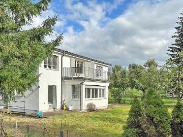Rent a 4 ½ rooms single house in Ersigen Flatfox