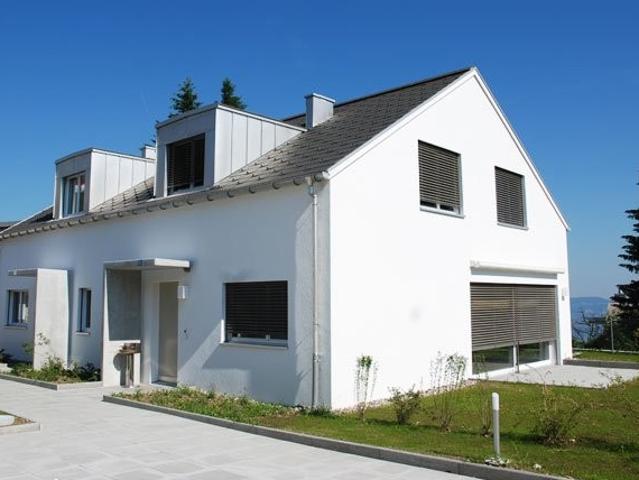 Rent a 4 ½ rooms single house in Schindellegi Flatfox