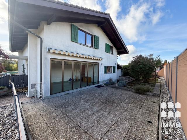 Rent a 4 rooms single house in Schnottwil Flatfox