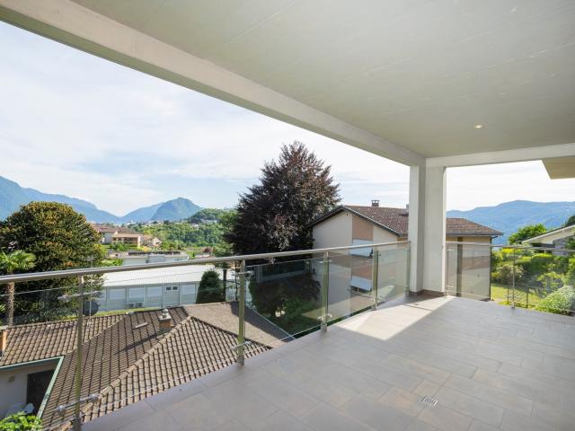 Rent a 5 ½ rooms apartment in Comano Flatfox