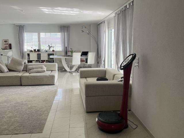 Rent a 5 ½ rooms apartment in Affoltern am Albis Flatfox