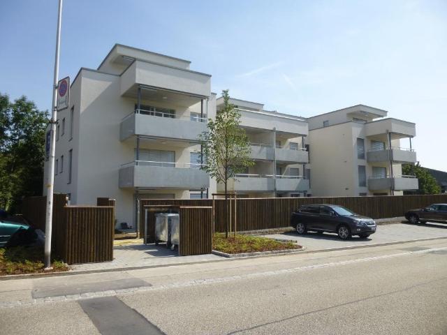Rent a 5 ½ rooms apartment in Bellach Flatfox