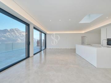 Rent a 5 rooms apartment in Bissone Flatfox